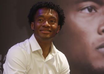Cuadrado festeja su cumpleaños lanzando un libro