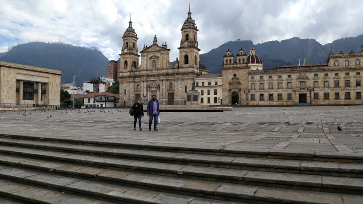 Toque de queda hoy, lunes 7 de junio: horarios y multas en Bogotá y Medellín