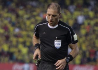 Así es Néstor Pitana, el árbitro del Colombia - Ecuador