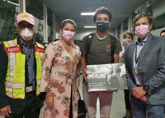 Emotivo recibimiento a Egan Bernal a su llegada a Colombia