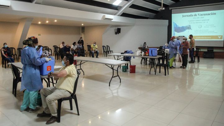 Vacunación Bogotá: qué polideportivos se han habilitado y en cuál la recibiré