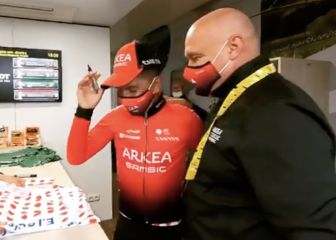 Entrañable abrazo del gerente general del Arkéa a Nairo