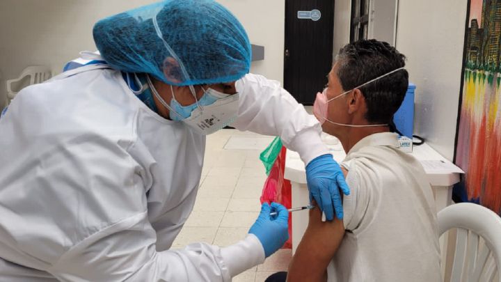 No hay vacunas Pfizer en Bogotá: qué pasa si estoy esperando la segunda dosis