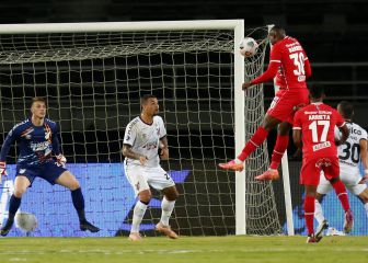 Paranaense gana en el debut de Osorio con América