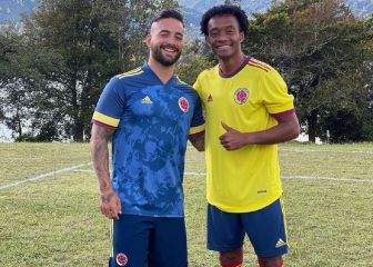 Juan Cuadrado y Maluma se reúnen para jugar fútbol