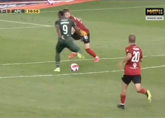 Jhon Córdoba no para: Nuevo gol en Rusia ante Arsenal Tula