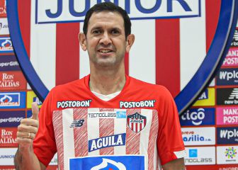 Junior elige a Arturo Reyes