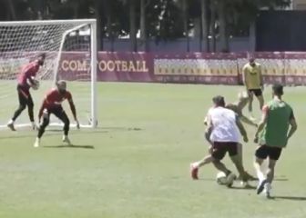 Falcao presume de su gol en práctica: 