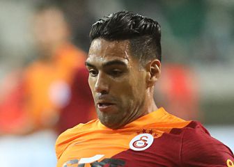 Falcao juega 15' en empate de Galatasaray en Europa League