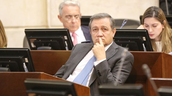 Ernesto Macías renuncia a opción de ser candidato presidencial