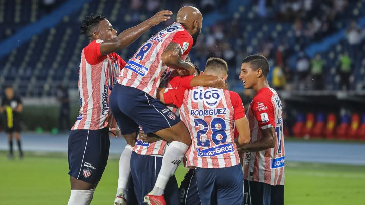 Junior derrotó 4-3 a Pereira por la ida de los octavos de final de la Copa BetPlay con un gol en el tiempo de adición de Larry Vásquez para el 4-3 final.