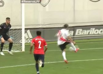 Valencia sella goleada de las reservas de River con golazo
