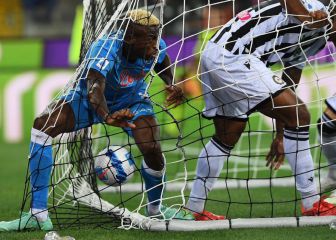 Napoli derrota a Udinese y es líder de la Serie A
