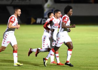 Golazo de Carlos Sánchez y triunfo de Santa Fe en Tunja