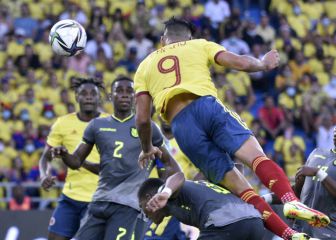 Colombia iguala con Ecuador en juego lleno de polémica