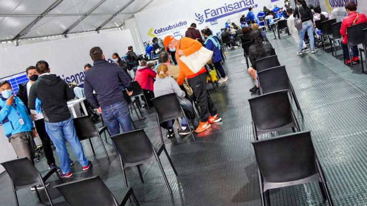 Curva del coronavirus en Colombia, hoy 1 de noviembre: ¿Cuántos casos y muertes hay?