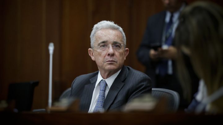 ¿Se marchará Uribe de la política?: qué se sabe tras su renuncia al Congreso