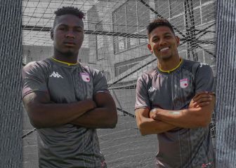 Santa Fe y una camiseta en homenaje al escudo de Bogotá