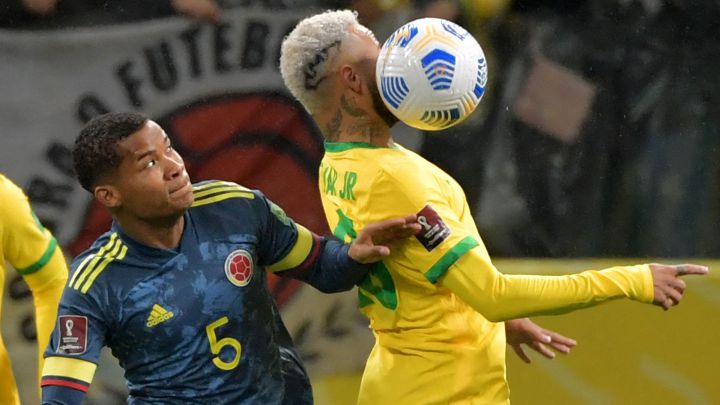 Wilmar Barrios y Johan Mojica, jugadores de la Selección Colombia fueron desconvocados luego de ser amonestados ante Brasil. Los dos se unirán a sus clubes