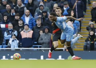 El City golea en casa a un pobre Everton