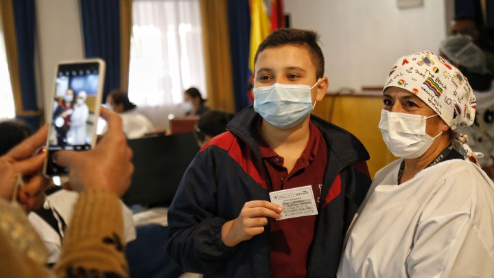Obligatorio carné de vacunación para menores entre 12 y 17 años en Colombia