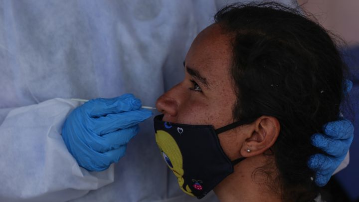 Coronavirus en Colombia en vivo hoy: restricciones, nuevas medidas y vacunación
