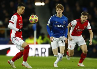 Everton sale de la mala racha, pero Mina se vuelve a lesionar