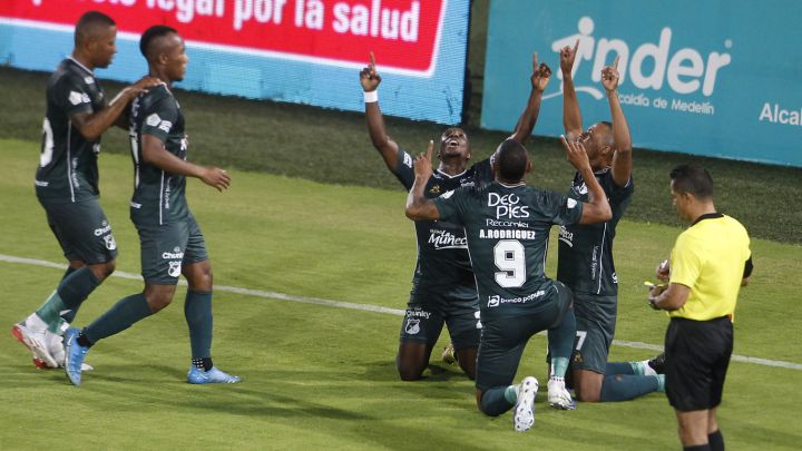 Deportivo Cali derrotó a Atlético Nacional 1-2 en el Atanasio en la cuarta fecha del grupo A de la Liga BetPlay. El equipo vallecaucano se acerca a la final