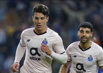 Uribe regresa al medio del Porto para partido clave