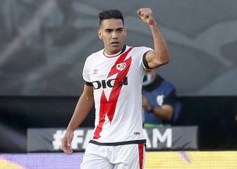 Falcao recibe premio a mejor jugador de octubre en Rayo