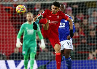 Díaz, ovacionado en triunfo de Liverpool sobre Leicester