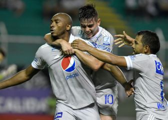 Millonarios hunde al campeón y se mete a los ocho de Liga