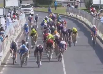 El fuerte sprint de Gaviria para ganar la etapa final en Omán