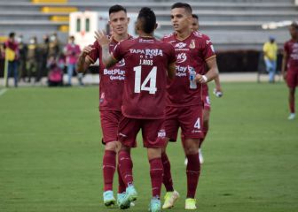 Tolima golea a Santa Fe y se aferra al liderato de la Liga