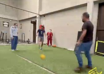 Egan Bernal patea balones al ritmo del viral 'Ankara Messi'