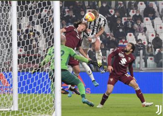 Asistencia perfecta de Cuadrado desde el corner