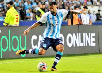 Cardona asiste, pero deja la cancha por molestia muscular