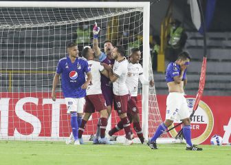Mackalister cita a Lillo tras fallar el penal ante Fluminense