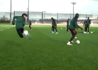 La clase de Luis Díaz a Harvey Elliot antes de la final