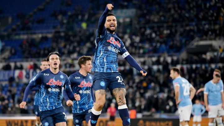 Napoli gana en el último minuto ante Lazio y es nuevo líder