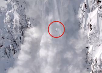 Escapa de una descomunal avalancha volando a 125 km/h
