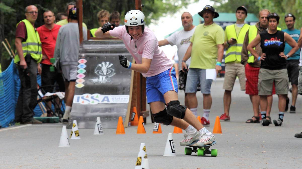 Leonardo Fernández, campeón del mundo junior de skate slalom - AS.com