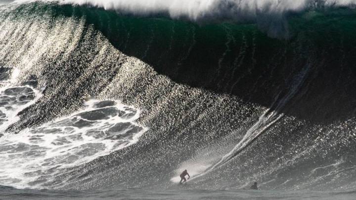 Nazaré ruge: olas gigantes, surf y rescates apoteósicos - AS.com