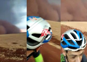 Un ciclista, atrapado por una imponente tormenta de arena