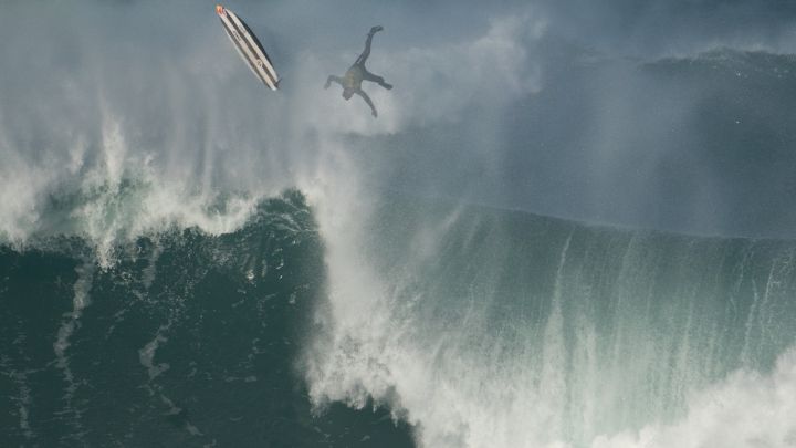 La Vaca Gigante: espectáculo total de olas gigantes y surf en Santander
