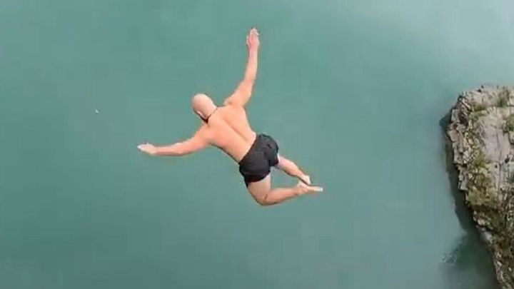 El salto más alto de la historia en Death Diving: un récord extremo
