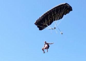 No todo está inventado: salto de la muerte desde un paracaídas