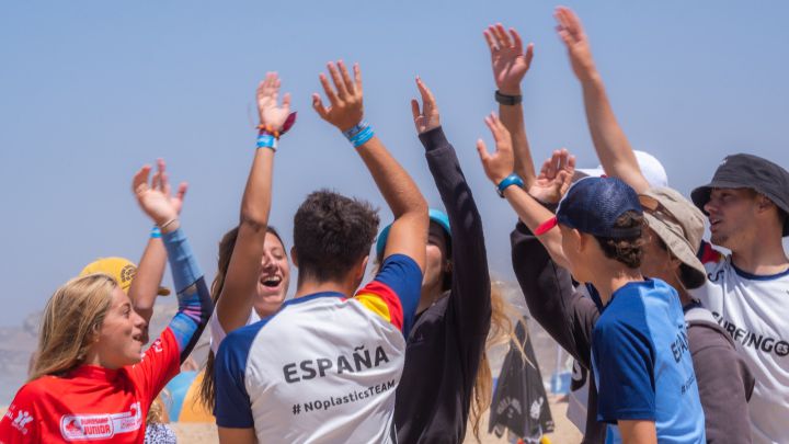 7 españoles optan a medalla en el Europeo Júnior de Surf