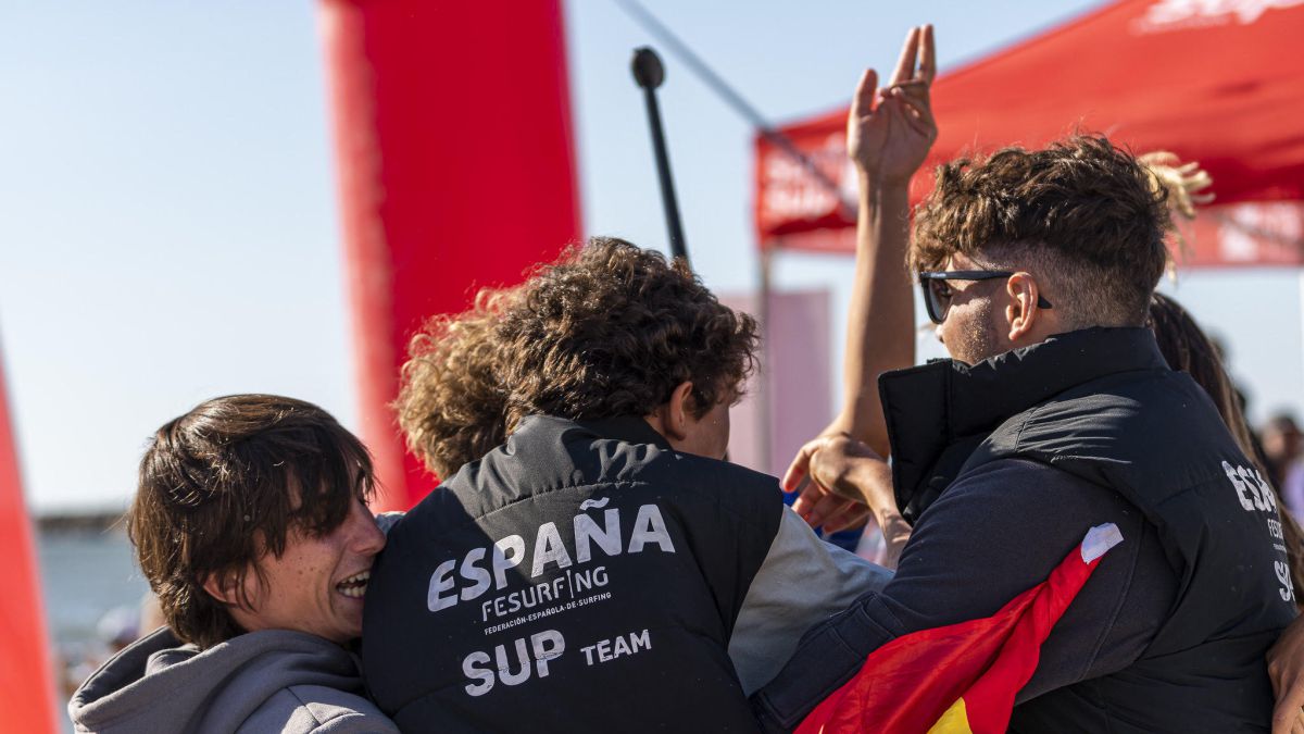 SUP |  Spagna, campionessa europea di surf canottaggio