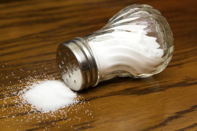 No tomes sal en exceso.